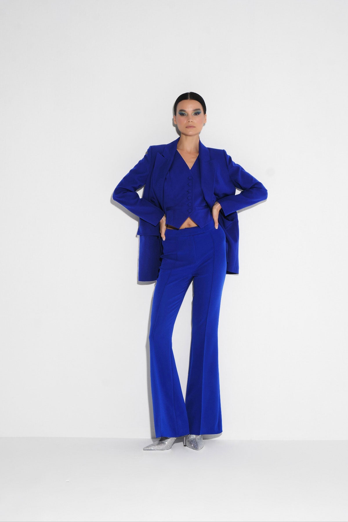 DELTA VEST & MIRA JACKET & CALVA TROUSERS SET